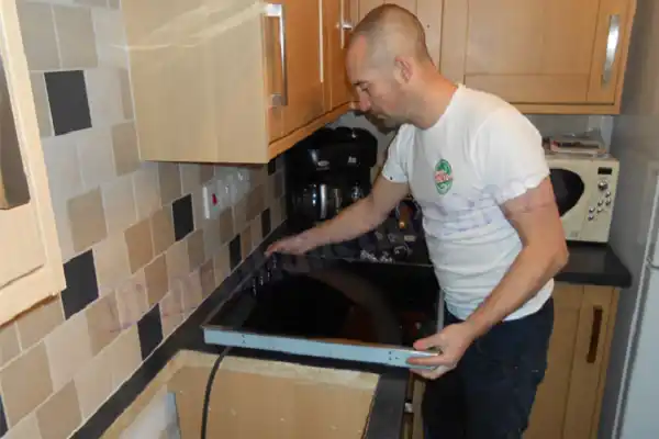 Hướng Dẫn Tự Khắc Phục Các Lỗi Bếp Từ Kitchmate Đơn Giản