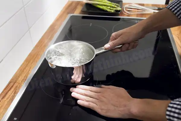 Lỗi E2 bếp hồng ngoại
