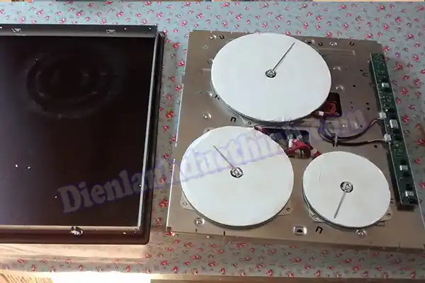 Hướng Dẫn Cách Tự Sửa Bếp Từ Lỗi E3 Tại Nhà5