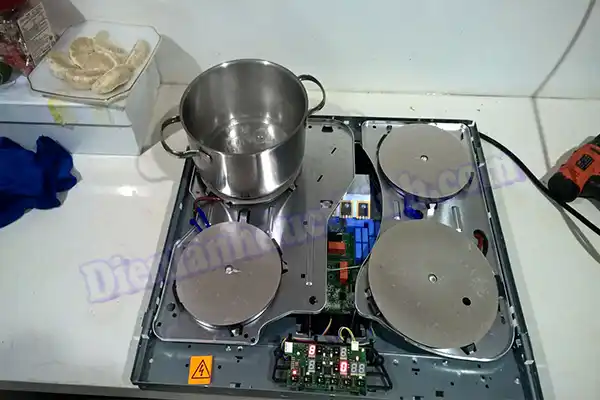 Lỗi E5 bếp từ Rommelsbacher