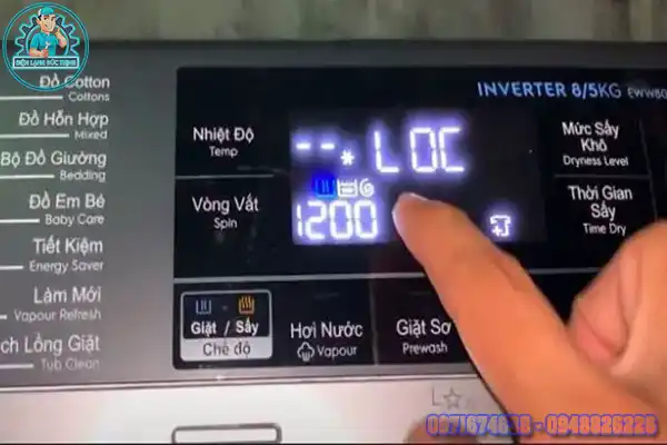 Máy sấy Electrolux UltimateCare 300 báo lỗi LOC