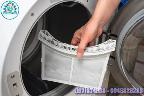 Nguyên Nhân Máy Sấy Electrolux Báo Lỗi E93, E94, E981