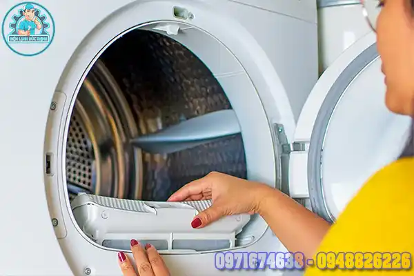 Nguyên Nhân Máy Sấy Electrolux Báo Lỗi EC1, EC2, EC34