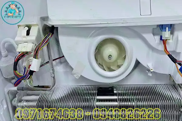 Quạt tủ lạnh Panasonic 12V