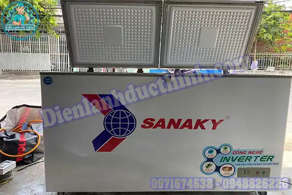 Tủ đông Sanaky không đông đá