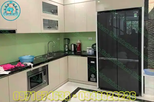 Tủ lạnh Hitachi 3 cánh