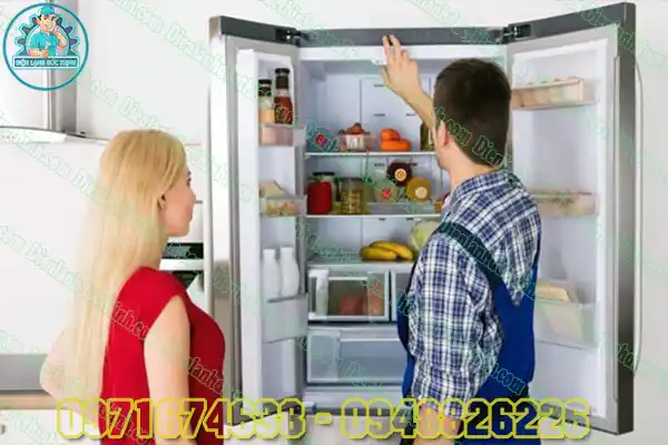 Tủ lạnh đèn vẫn sáng nhưng không chạy