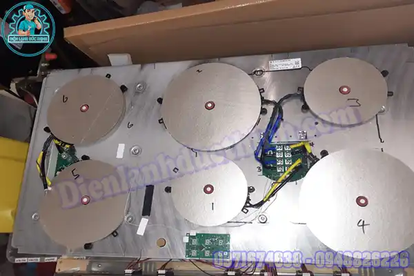 Các Dấu Hiệu Nhận Biết Bếp Từ Ariston Cần Sửa Chữa Ngay Tại Nhà Ở TPHCM & Thủ Đức