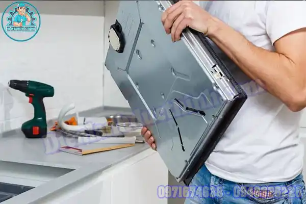 Dịch Vụ Sửa Bếp Điện Từ Tân Bình Tại Nhà TPHCM5
