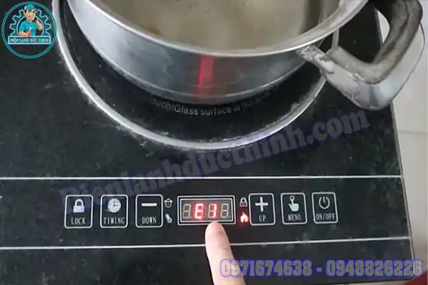 Bếp từ báo lỗi FC