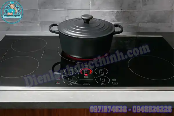 Bếp từ Faster báo lỗi E7 