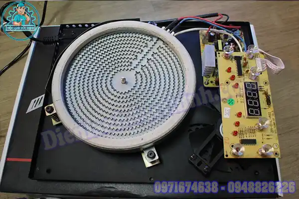 Bếp từ báo lỗi EA