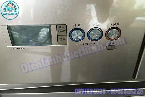 Tủ lạnh Sharp nháy đèn