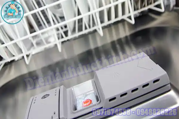 máy rửa bát báo lỗi e90-01