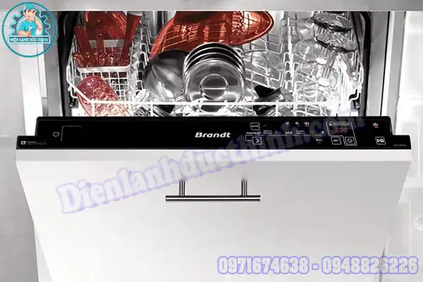 What is the error code D07 on a Brandt washing machine?