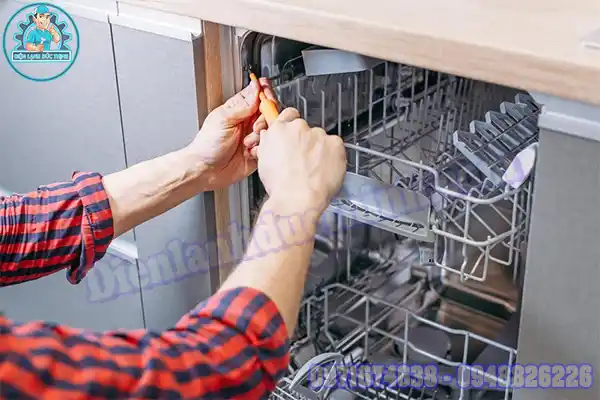 Máy rửa bát báo lỗi E4