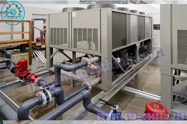 Chiller làm lạnh nước công nghiệp
