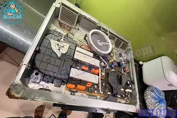 Sửa Bếp Từ Nội Địa Nhật Gia Lâm