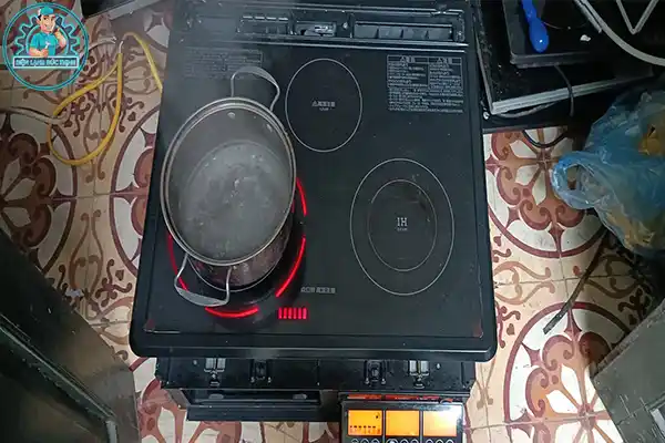 Sửa Bếp Từ Nội Địa Nhật Hoàng Mai