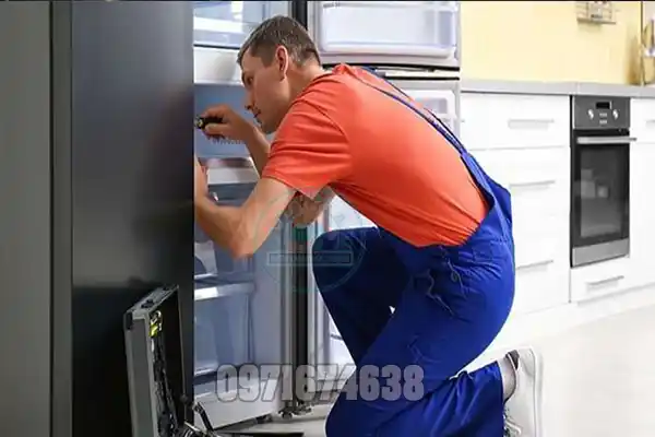 Có Nên Gọi Bảo Hành Tủ Lạnh Hitachi Không? Nên Hay Không