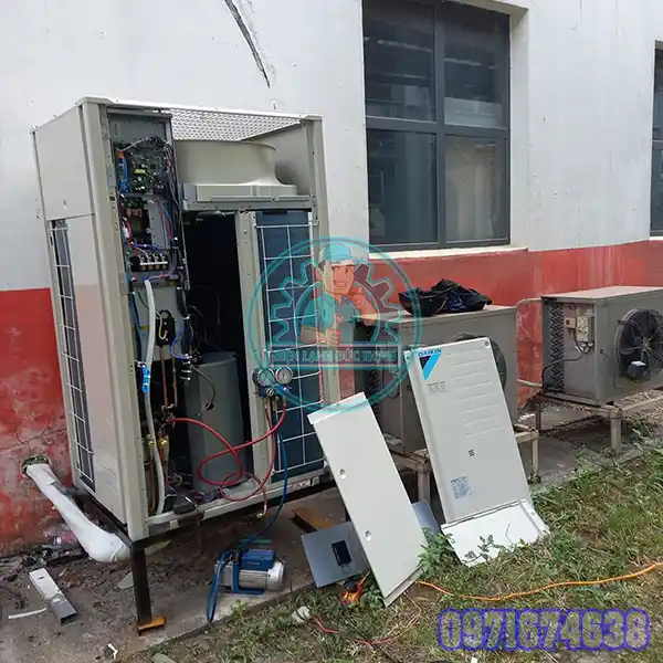 Đơn Vị Sửa Điều Hoà Tại Long Biên Giá Rẻ | Có Mặt Nhanh