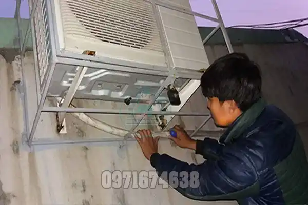 Sửa Điều Hòa Tại Bồ Đề, Lâm Du, Hồng Tiến, Hoàng Minh Đạo