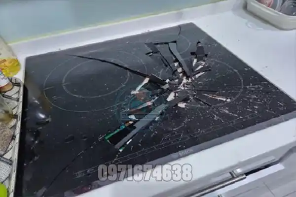 Mặt kính bếp từ trong cấu tạo tổng thể của bếp từ